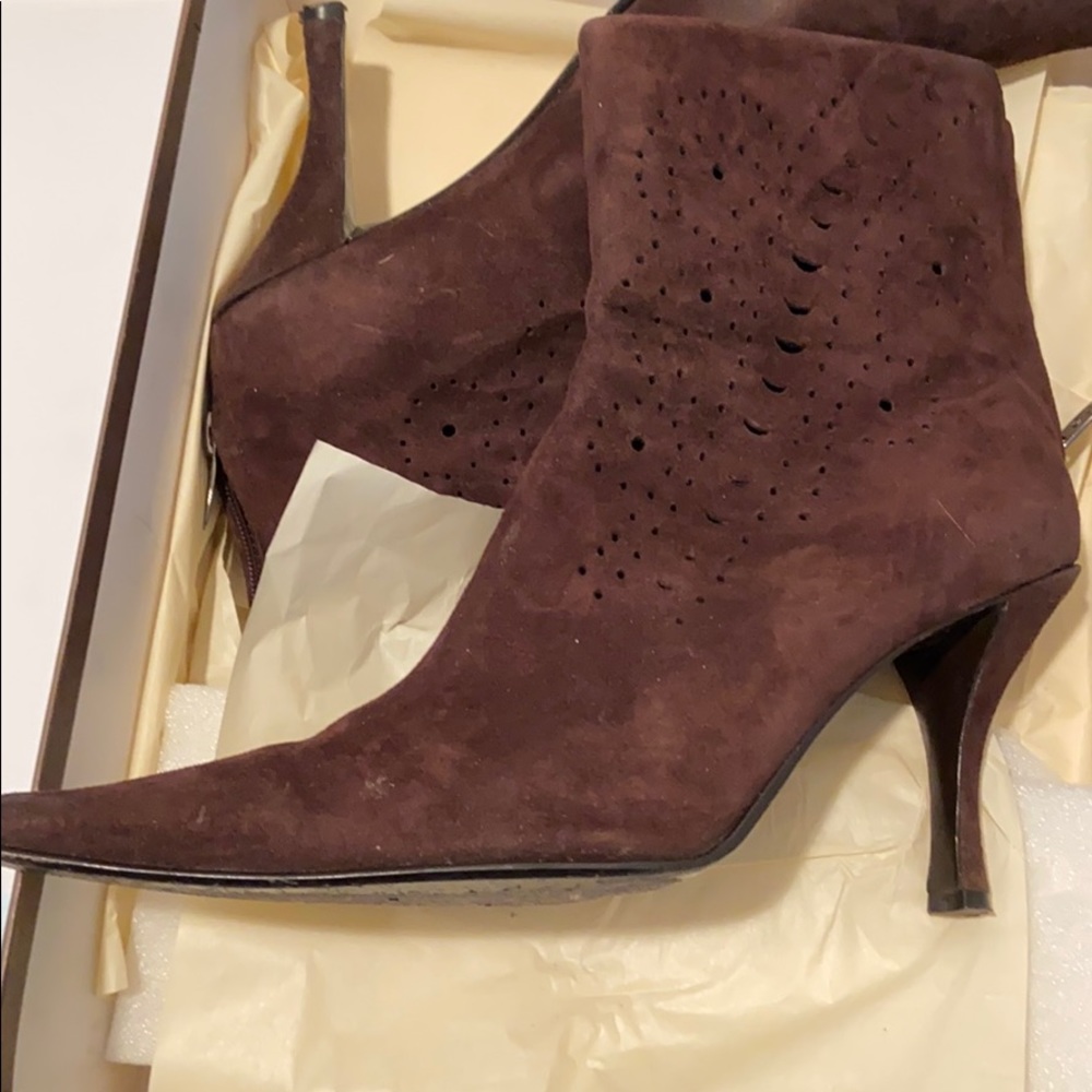 Glory Chen suede boot